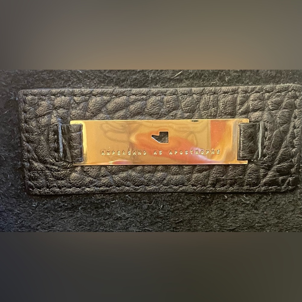 Ampersand as Apostrophe STANDARD BUFFALO PARCEL Black Pebbled Leather Crossbody - Picture 5 of 9